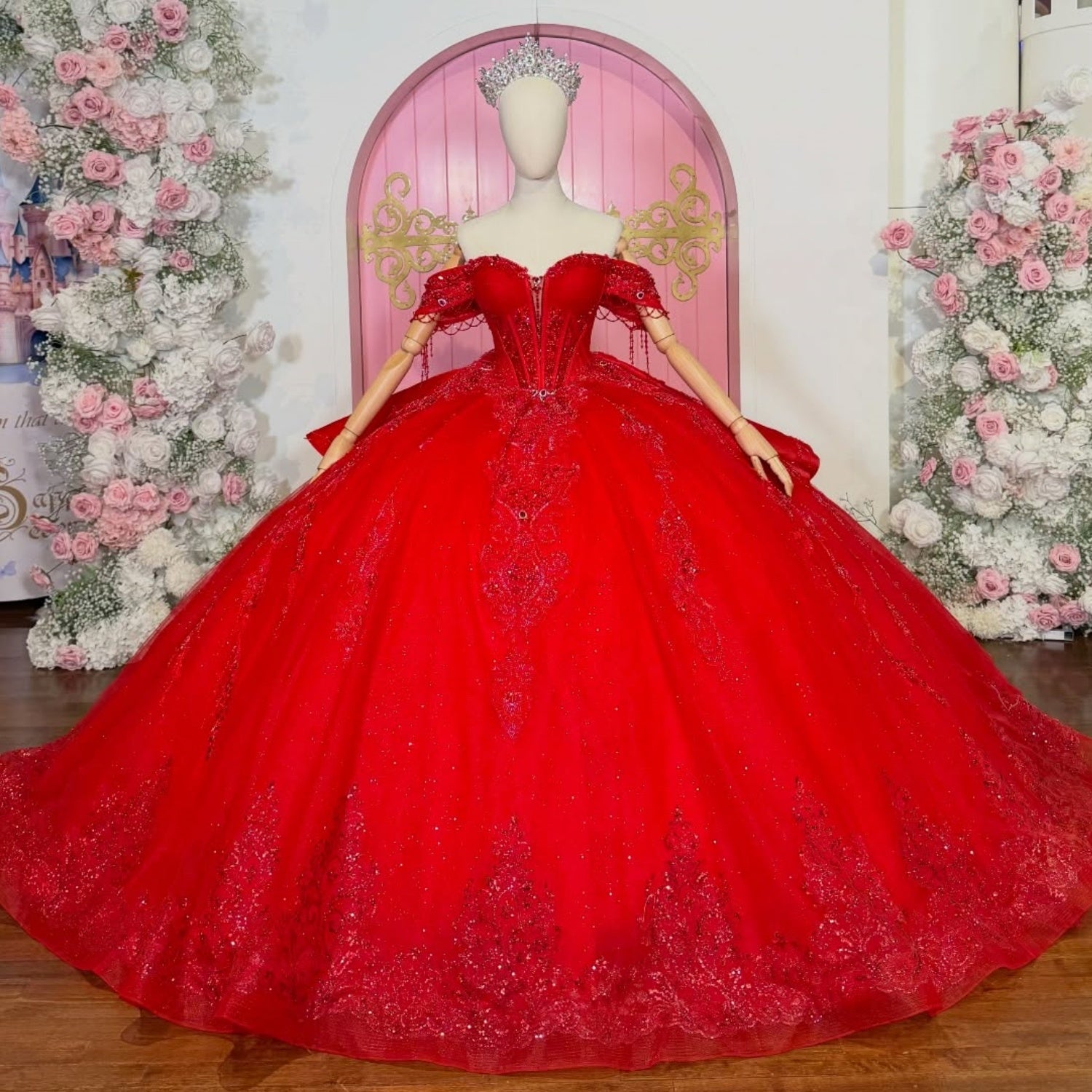 Off Shoulder Sleeveless Beaded Sequins Appliques Bow Knot Ruffles Red Quinceañera Dress YQ1103