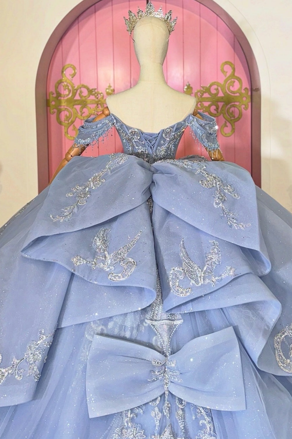 Off Shoulder Sleeveless Beaded Sequins Appliques Blue Quinceañera Dress YQ1104
