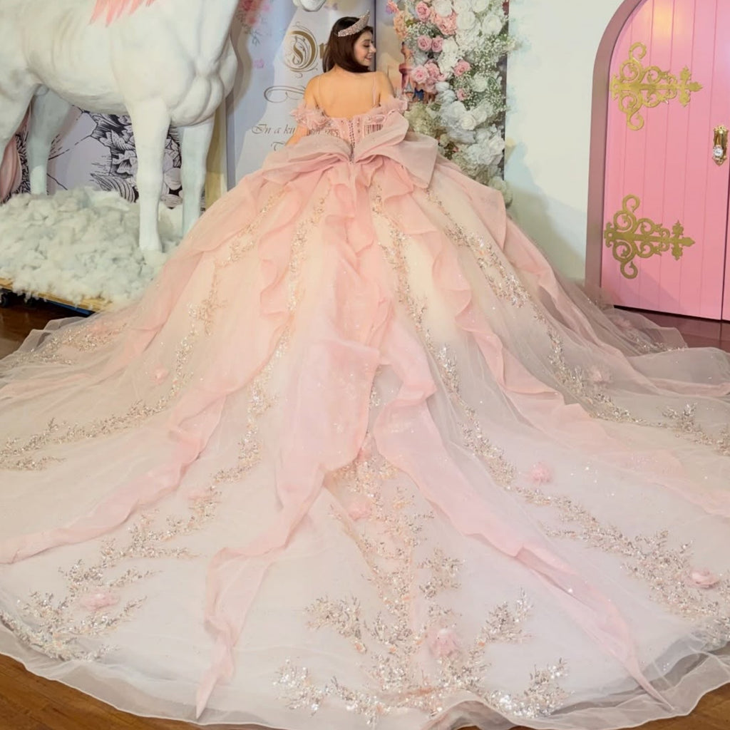 Off Shoulder Sleeveless Spaghetti Straps Beaded Sequins 3D Flower Appliques Bow Knot Pink Quinceañera Dress YQ1106