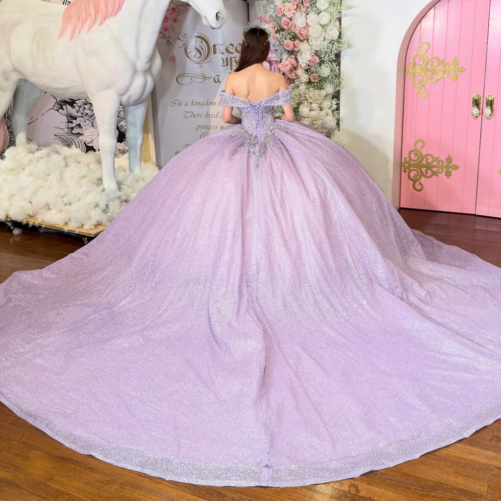 Vestido de Quinceañera Azul Marino con Lentejuelas, Apliques de Cuentas, Brillos y Escote Bardot YQ1055