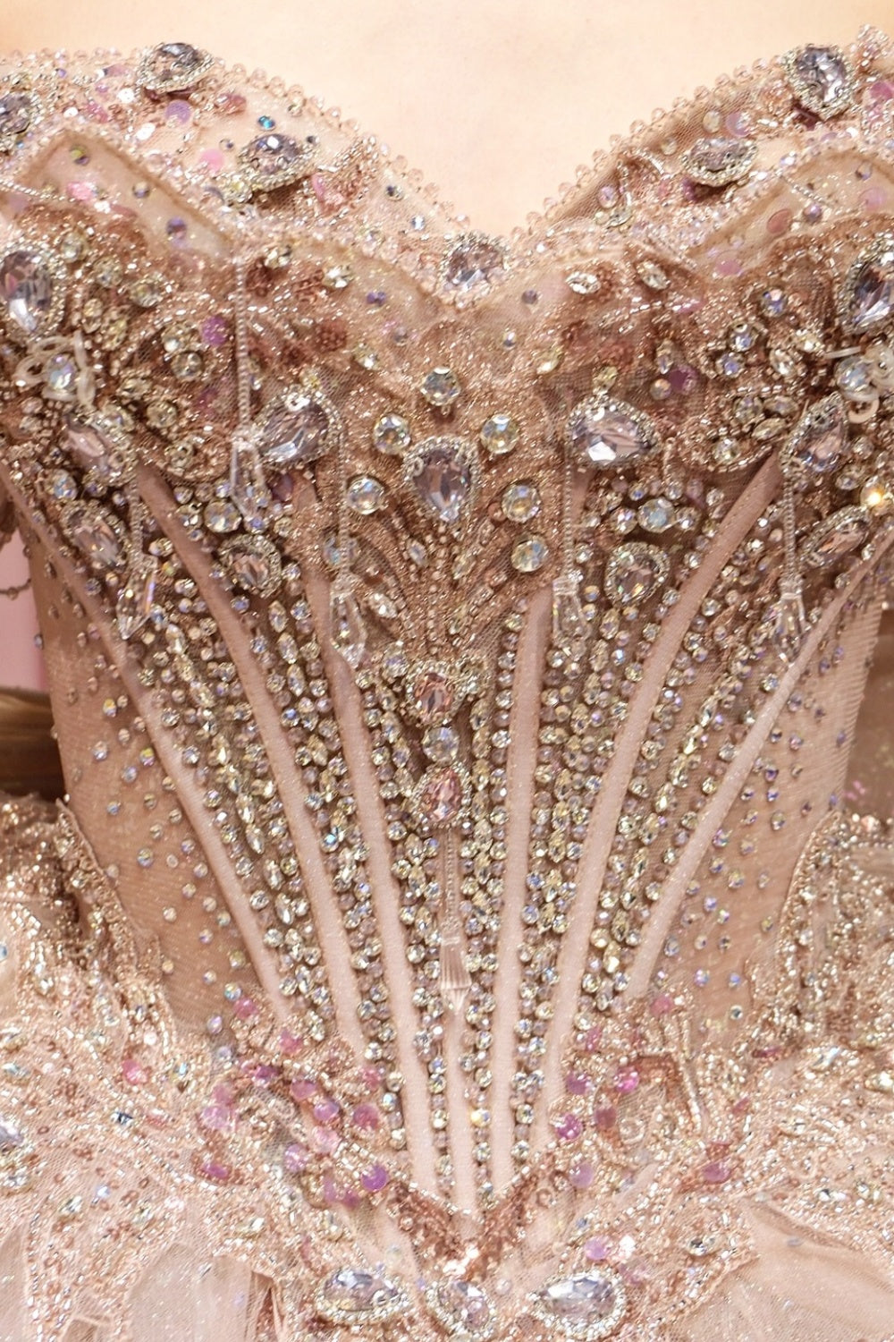 Off Shoulder Sleeveless Beaded Sequins Appliques Bow Knot Champagne Quinceañera Dress YQ1108