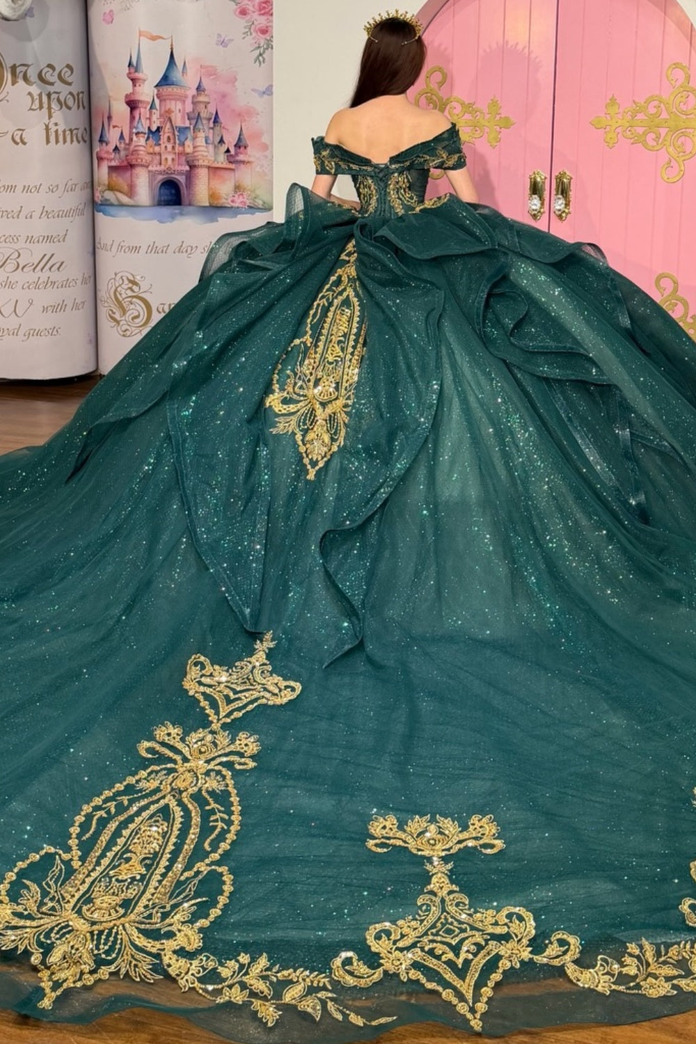 Off Shoulder Sleeveless Beaded Appliques Ruffles Dark Green Quinceañera Dress YQ1111