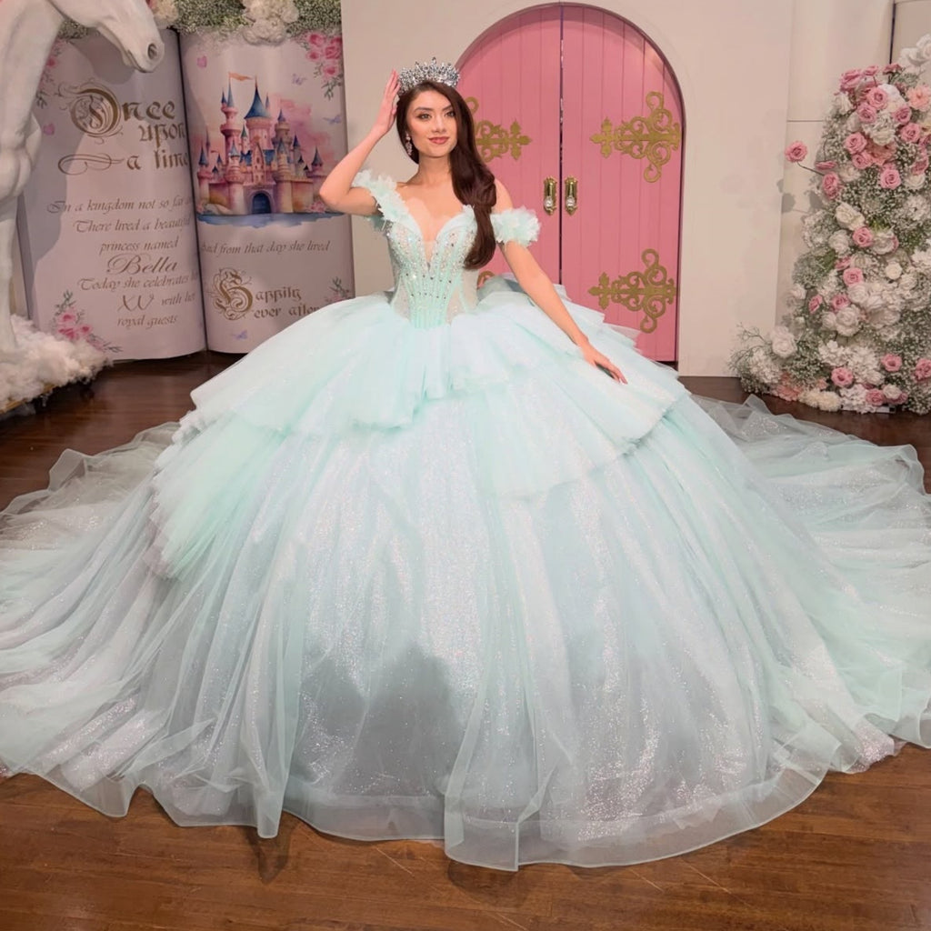 Vestido de Quinceañera Azul Marino con Lentejuelas, Apliques de Cuentas, Brillos y Escote Bardot YQ1055