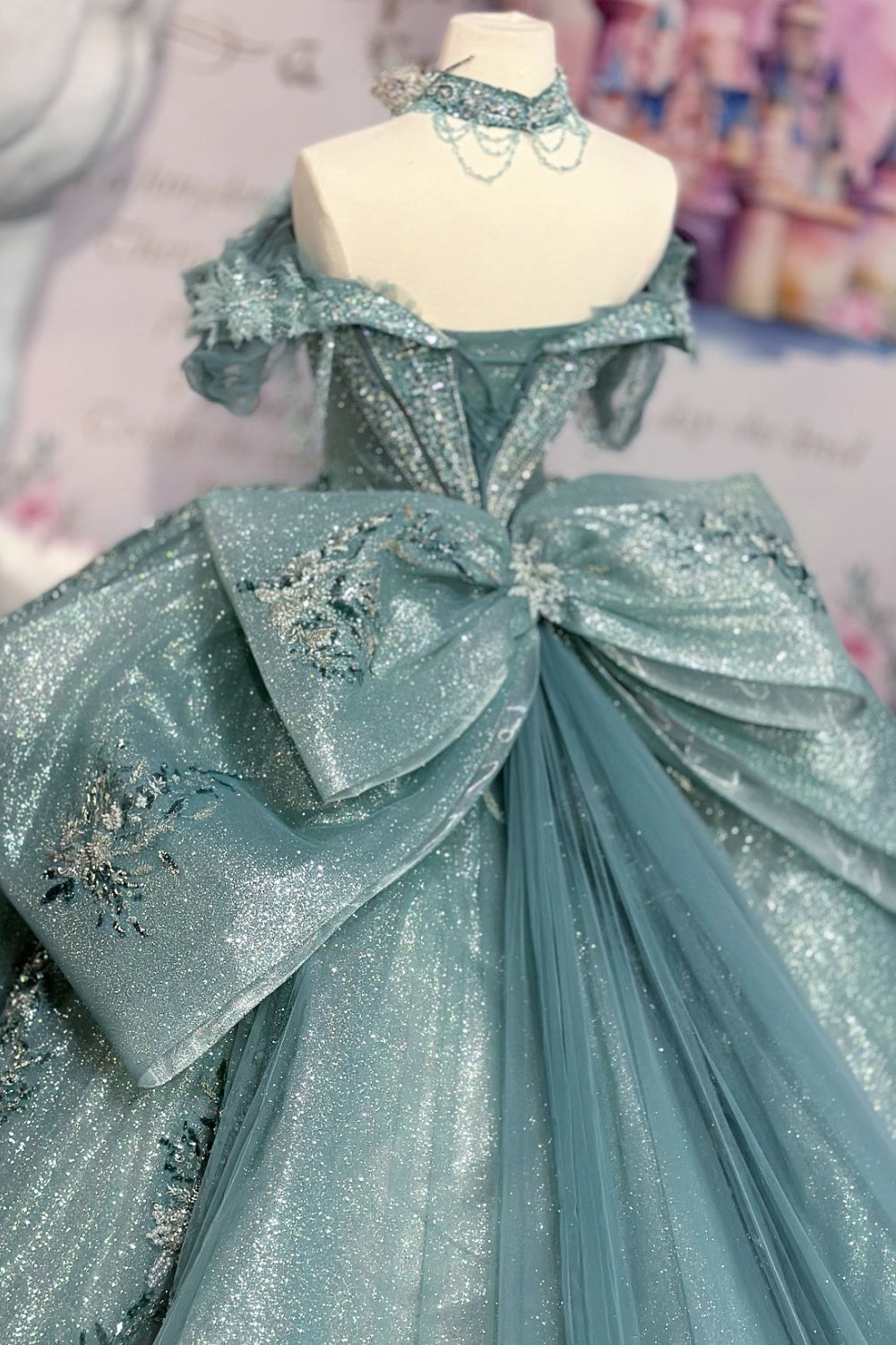 Off Shoulder Sleeveless Beaded 3D Flower Appliques Bow Knot Blue Glitter Quinceañera Dress YQ1122