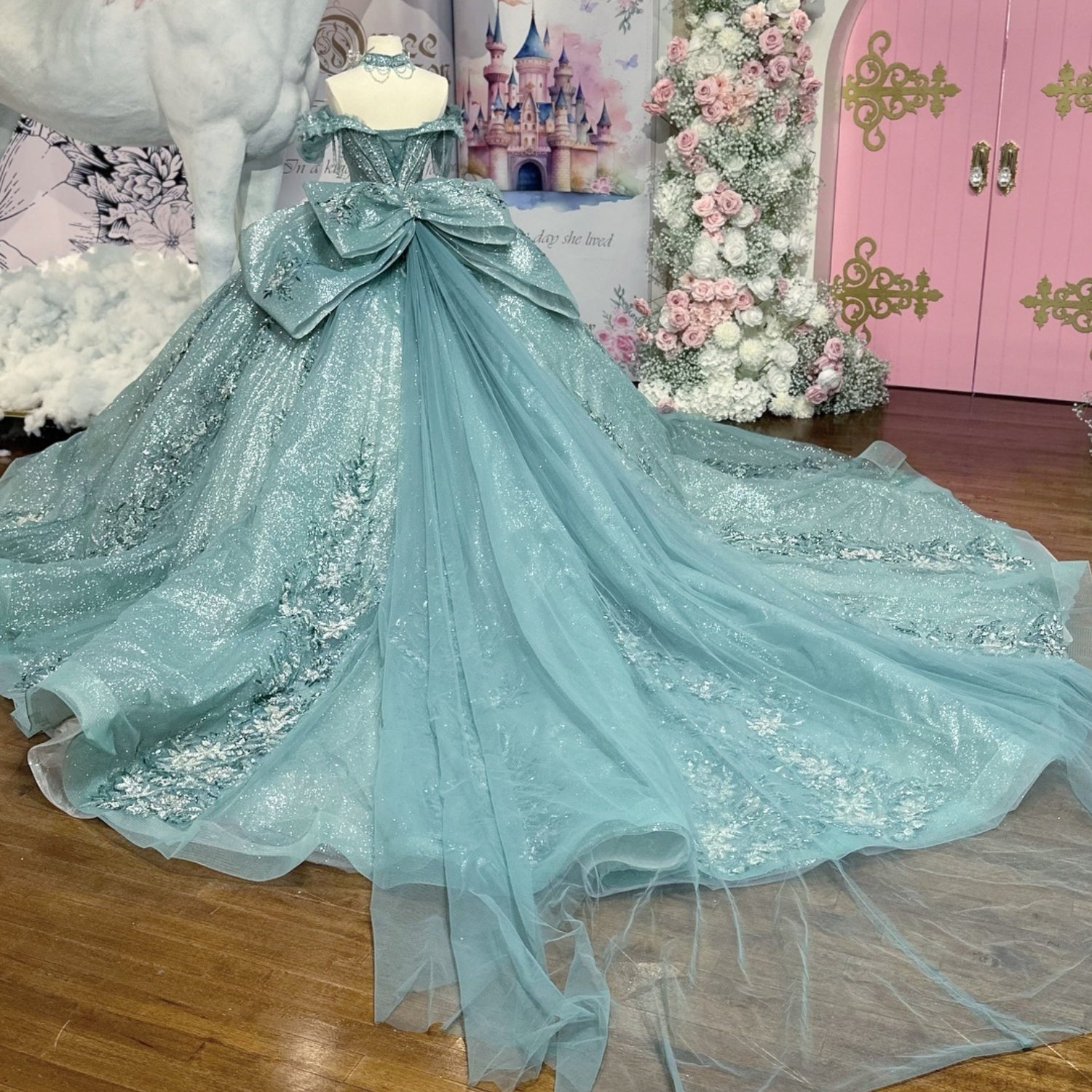 Off Shoulder Sleeveless Beaded 3D Flower Appliques Bow Knot Blue Glitter Quinceañera Dress YQ1122