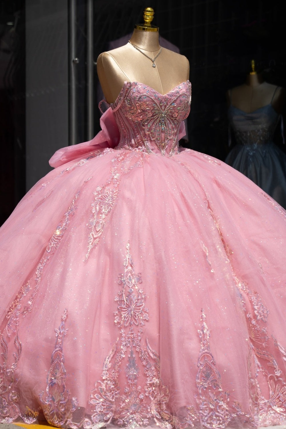 Off Shoulder Sleeveless Beaded Appliques Bow Knot Pink Quinceañera Dress YQ1124