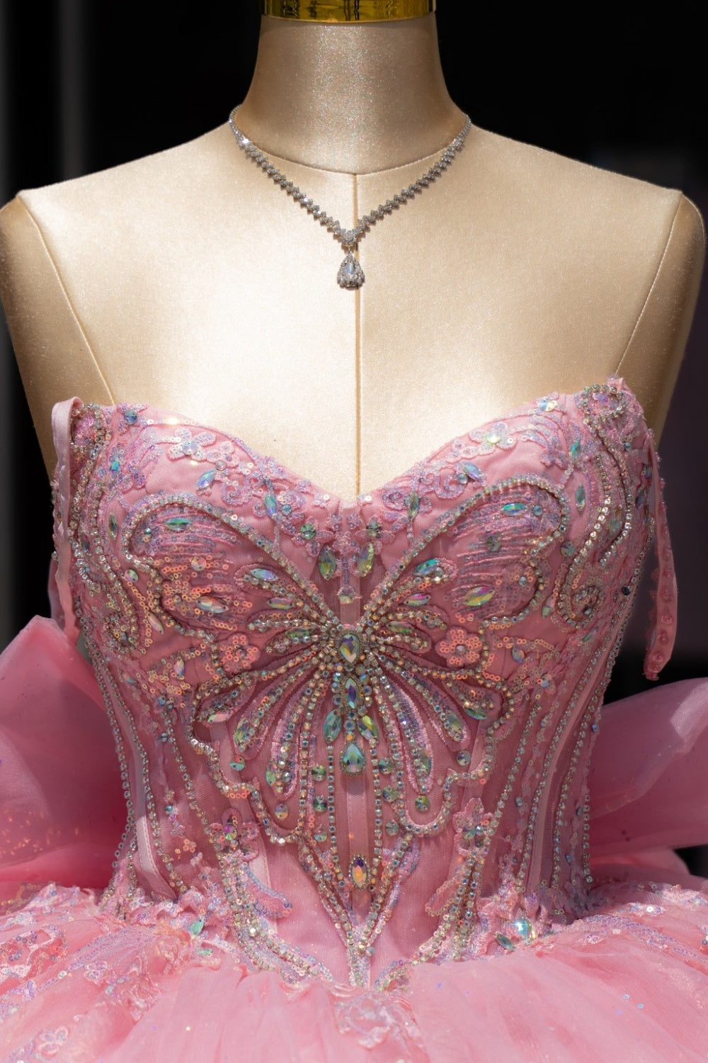 Off Shoulder Sleeveless Beaded Appliques Bow Knot Pink Quinceañera Dress YQ1124