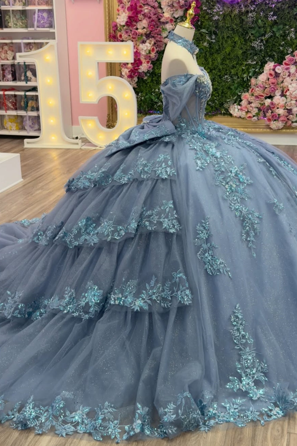 Off Shoulder Sleeveless Beaded Appliques Tiered Bow Knot Blue Quinceañera Dress YQ1127