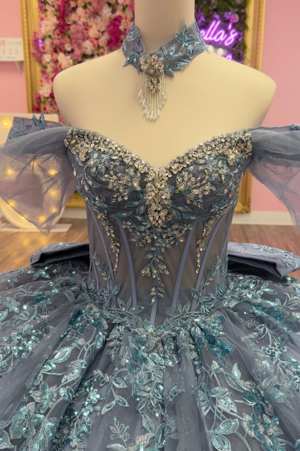 Off Shoulder Sleeveless Beaded Appliques Tiered Bow Knot Blue Quinceañera Dress YQ1127