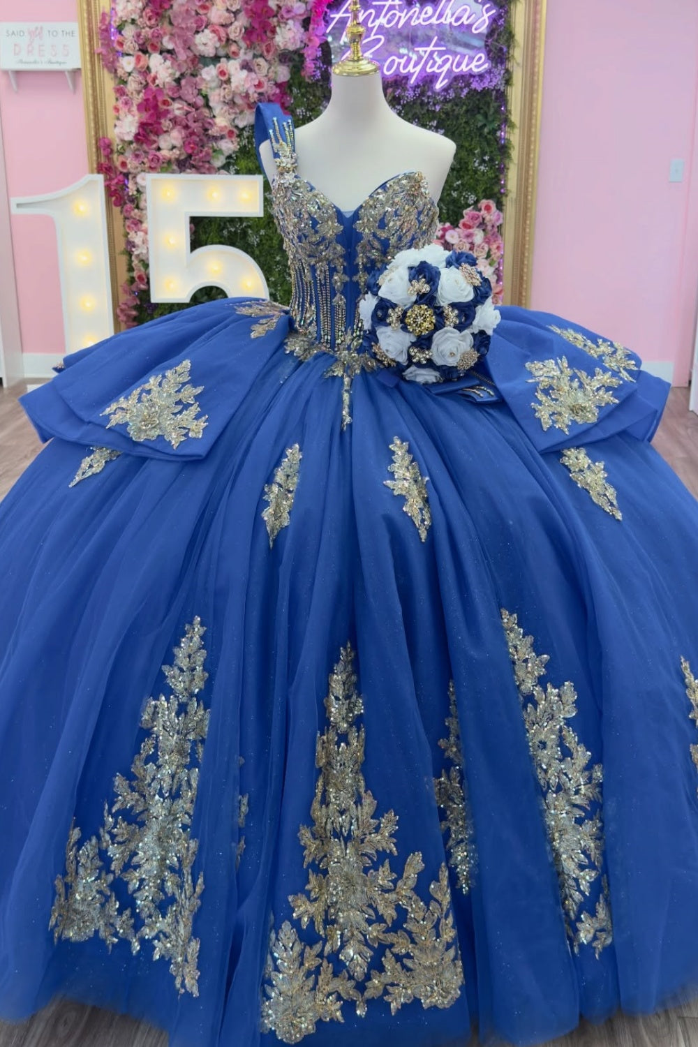 One Shoulder Sleeveless Beaded Sequins Appliques Ruffles Royal Blue Quinceañera Dress YQ1128