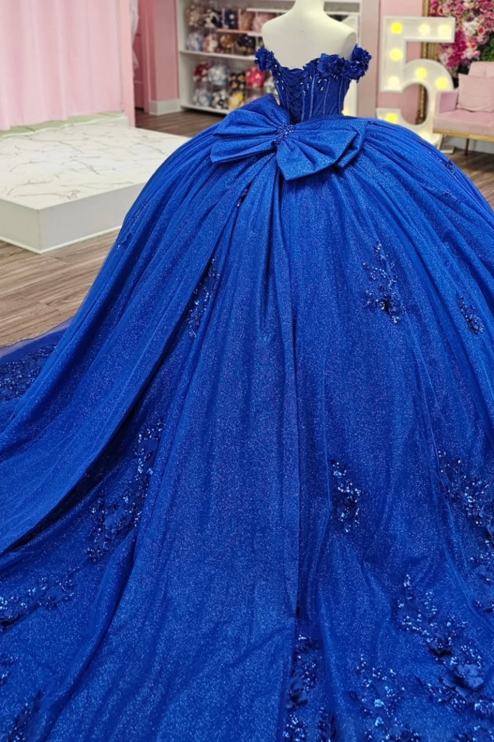 Off Shoulder Sleeveless Beaded Appliques Bow Knot Royal Blue Quinceañera Dress YQ1129