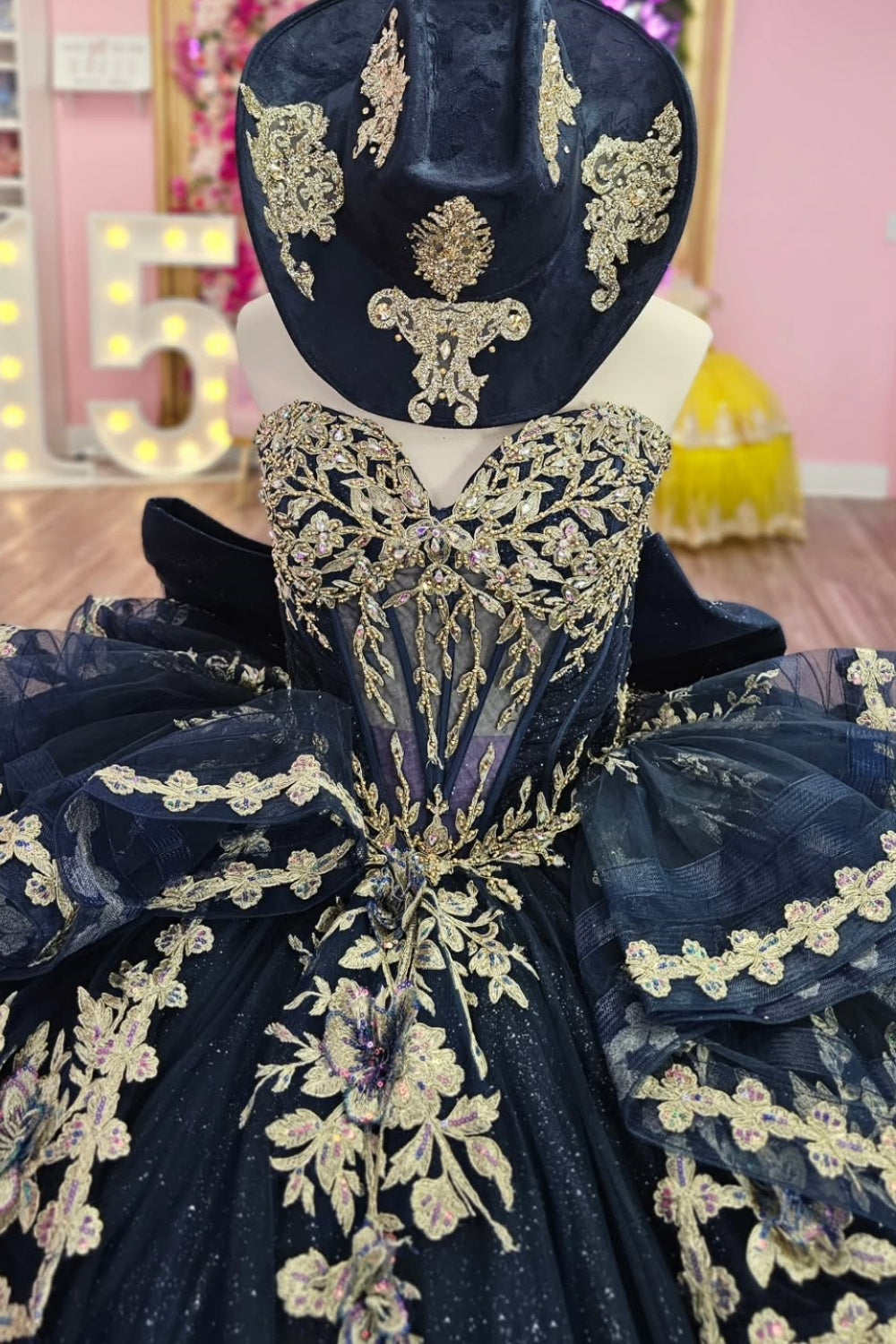 Sweetheart Sleeveless Gold Sequins Appliques Ruffles Bow Knot Navy Quinceañera Dress YQ1130