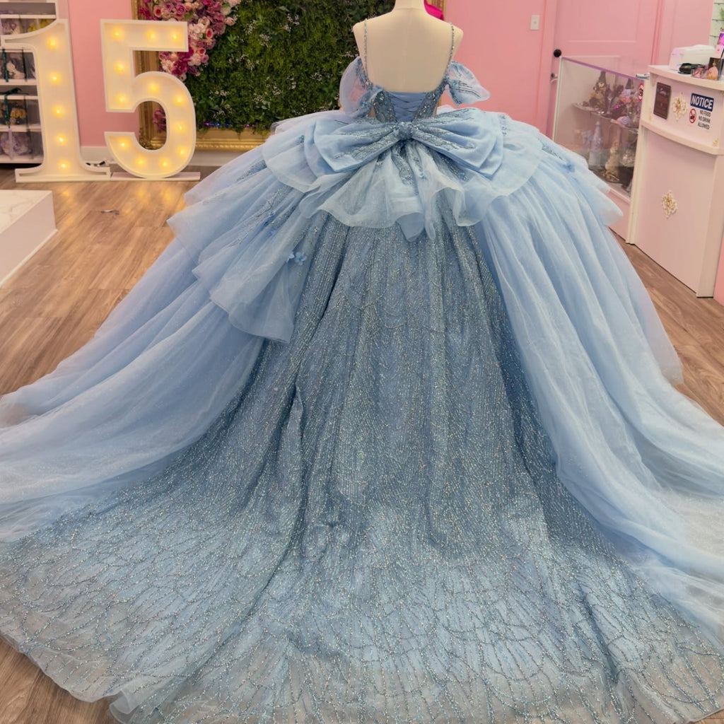 Off Shoulder Spaghetti Straps Sleeveless Beaded 3D Flower Appliques Bow Knot Haze Blue Quinceañera Dress YQ1132