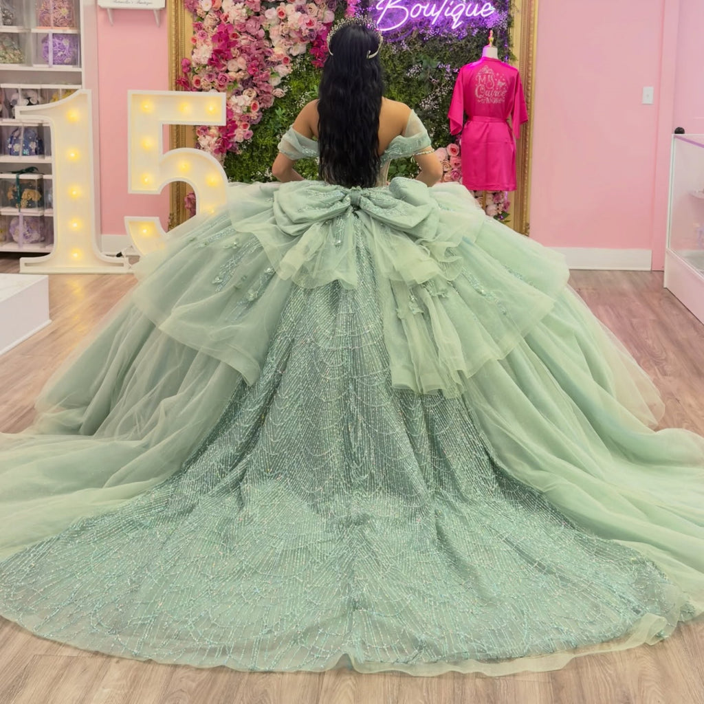 Off Shoulder Sleeveless Beaded Appliques Bow Knot Tiered Green Quinceañera Dress YQ1134