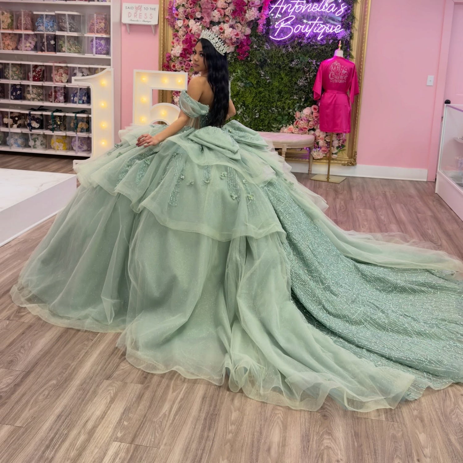 Off Shoulder Sleeveless Beaded Appliques Bow Knot Tiered Green Quinceañera Dress YQ1134