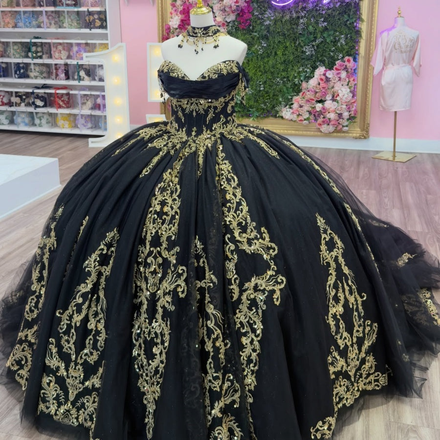 Off Shoulder Sleeveless Beaded Gold Sequins Appliques Black Quinceañera Dress YQ1135