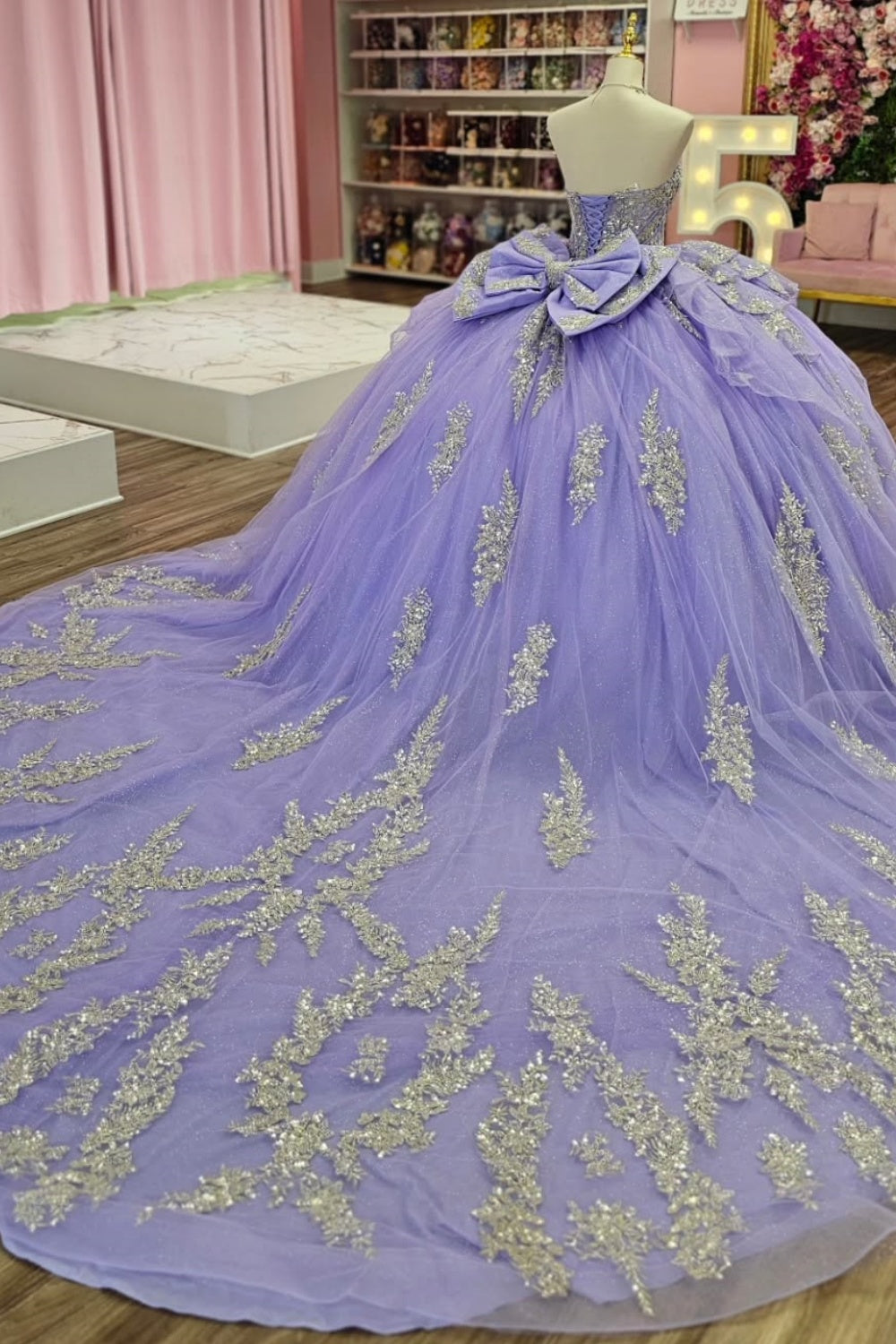 Strapless Sleeveless Sliver Sequins Appliques Ruffles Bow Knot Lilac Quinceañera Dress YQ1141
