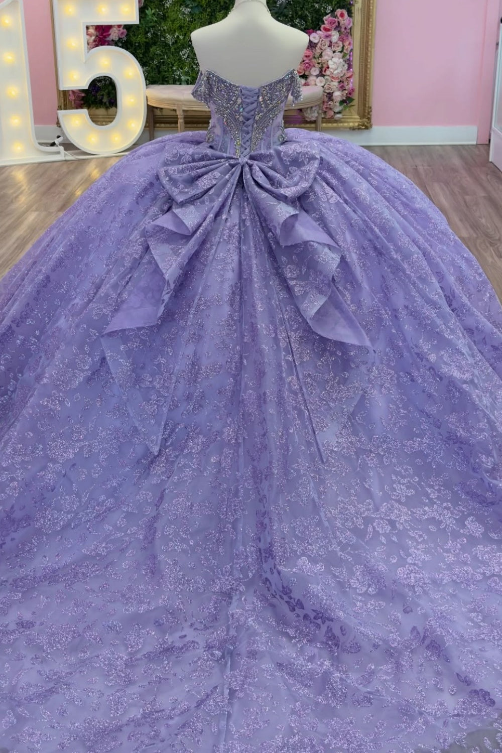 Off Shoulder Sleeveless Beaded Appiluqes Bow Knot Lilac Quinceañera Dress YQ1142