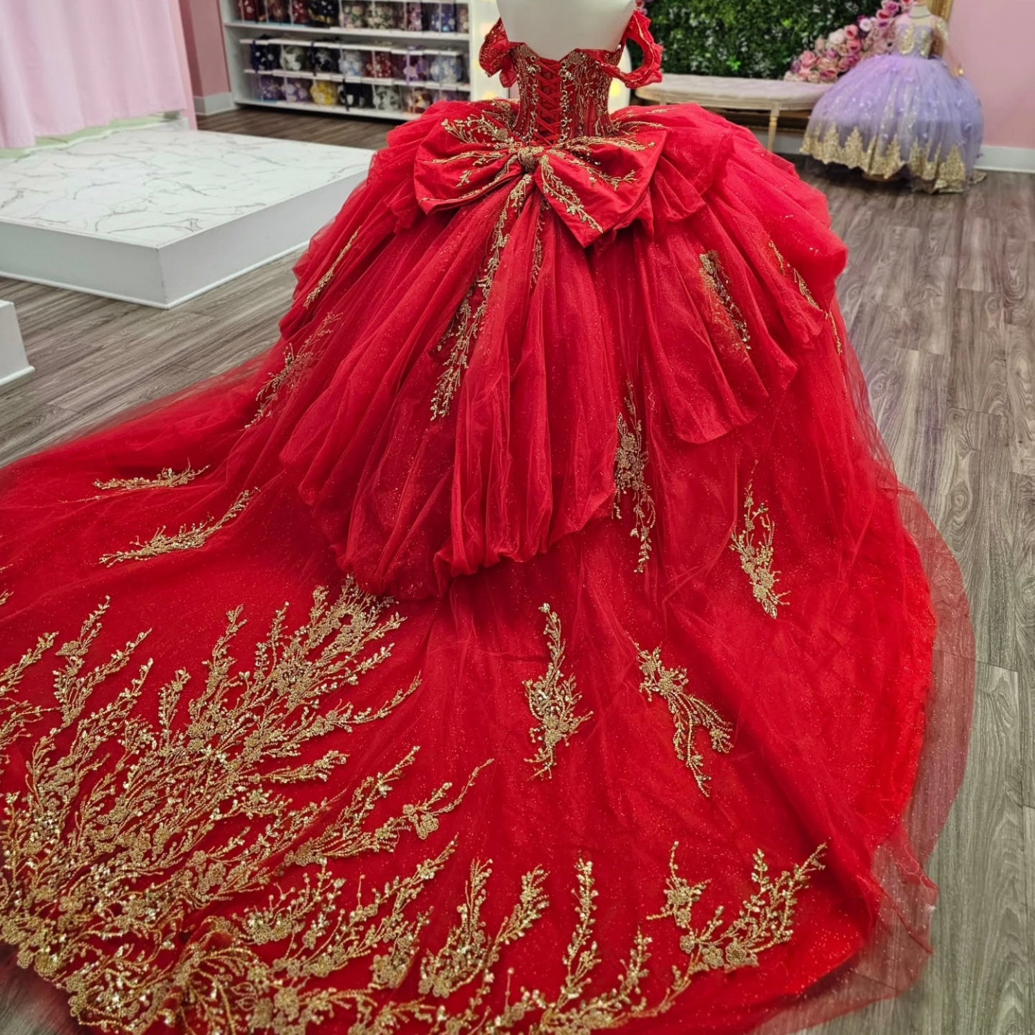 Off Shoulder Sleeveless Beaded Gold Appliques Ruffles Tiered Red Quinceañera Dress YQ1147