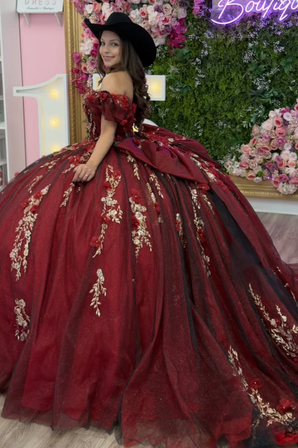 Off Shoulder Sleeveless Beaded Gold Appliques Bow Knot Burgundy Quinceañera Dress YQ1148
