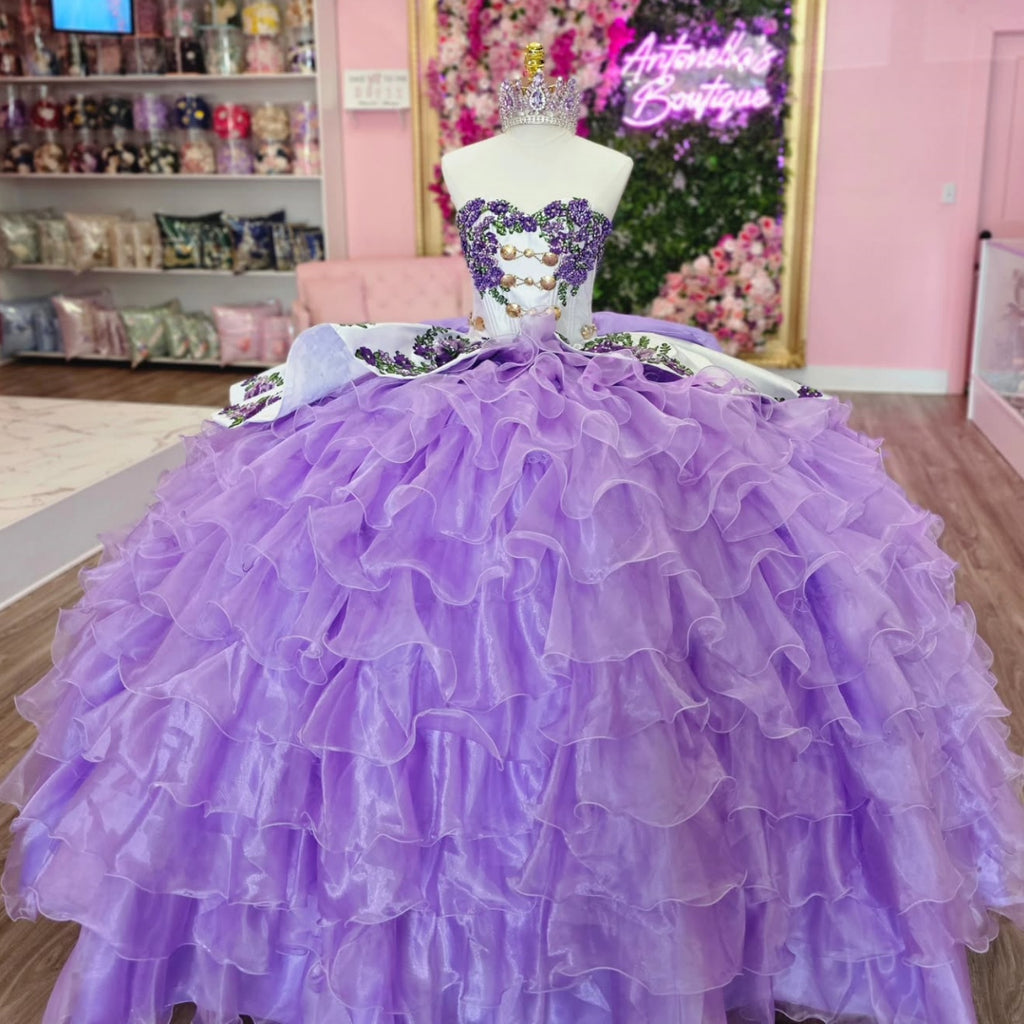 Sweetheart Sleeveless Appliques Ruffles Tiered Bow Knot Lilac Quinceañera DressYQ1149