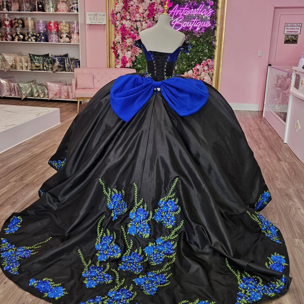 Off Shoulder Sleeveless Appliques Ruffles Tiered Bow Knot Black Royal Blue Quinceañera Dress YQ1150