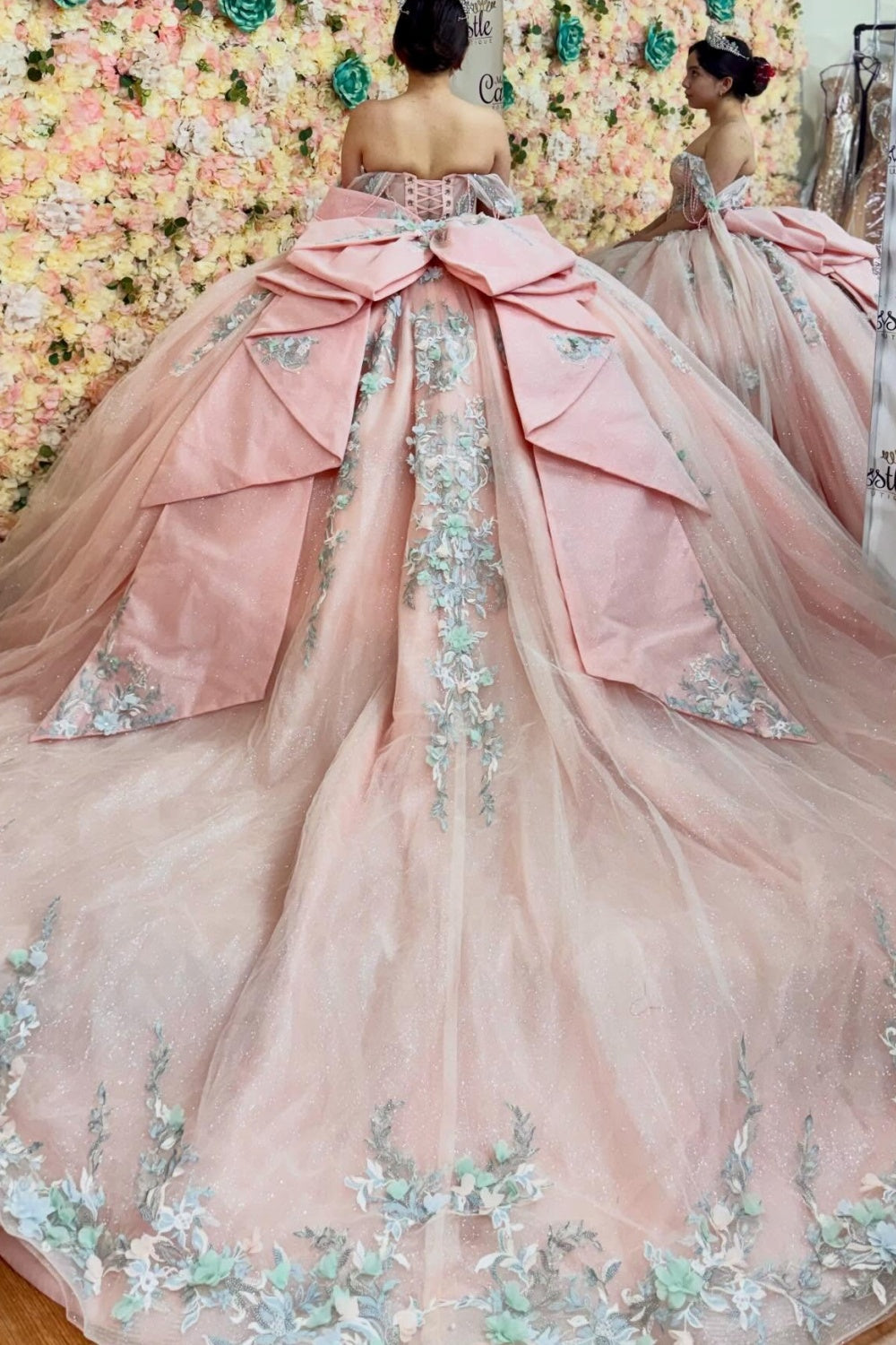 Off Shoulder Sleeveless Beaded Appliques Bow Knot Pink Quinceañera Dress YQ1155