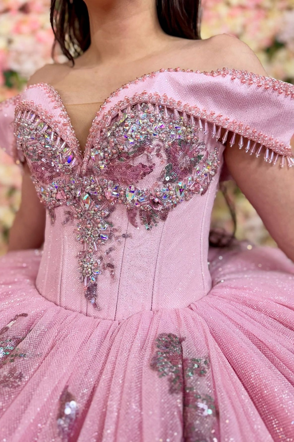 Vestido de Quinceañera Azul Marino con Lentejuelas, Apliques de Cuentas, Brillos y Escote Bardot YQ1055