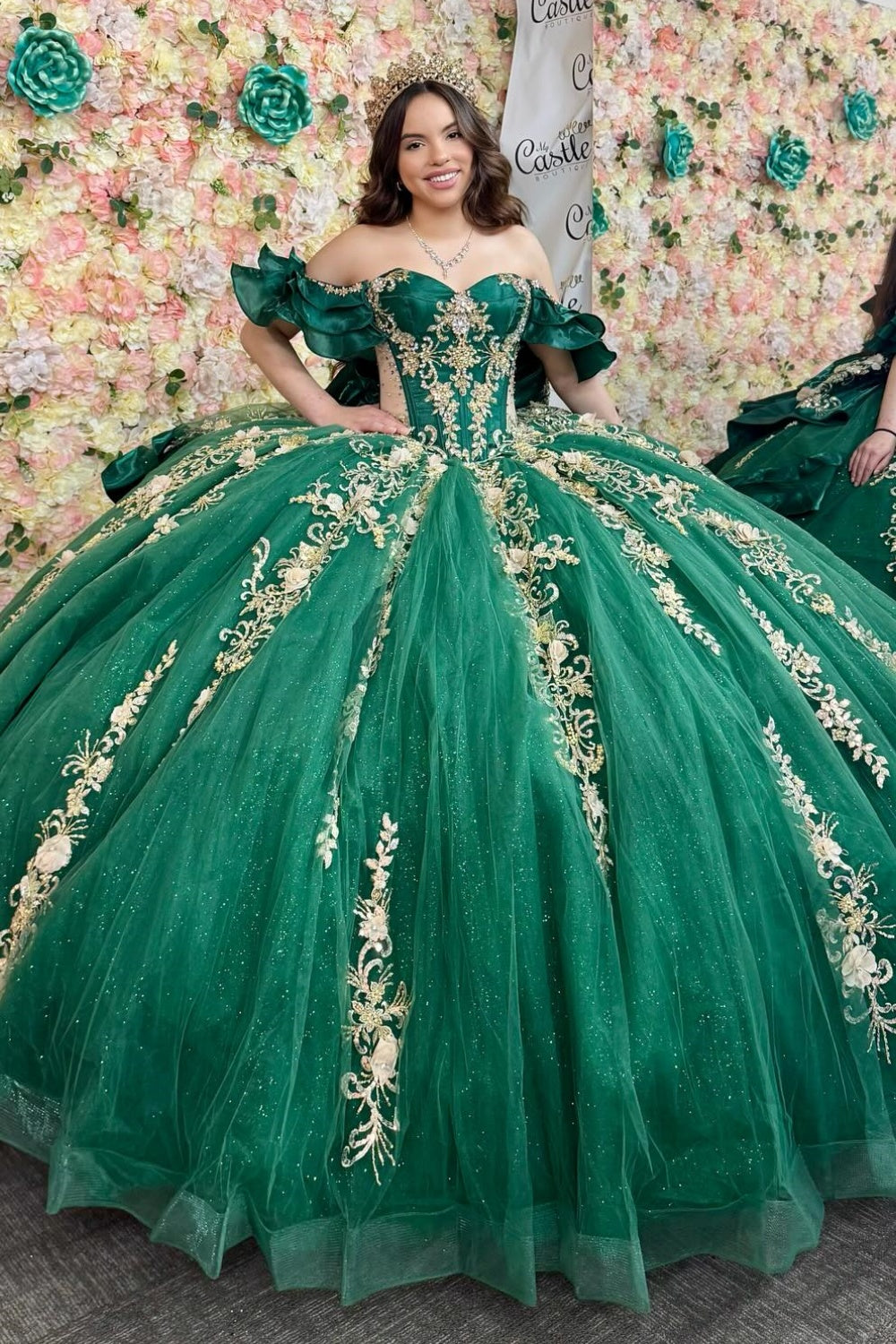 Off Shoulder Sleeveless Beaded Gold Sequins Appliques Bow Knot Dark Green Quinceañera Dress YQ1162