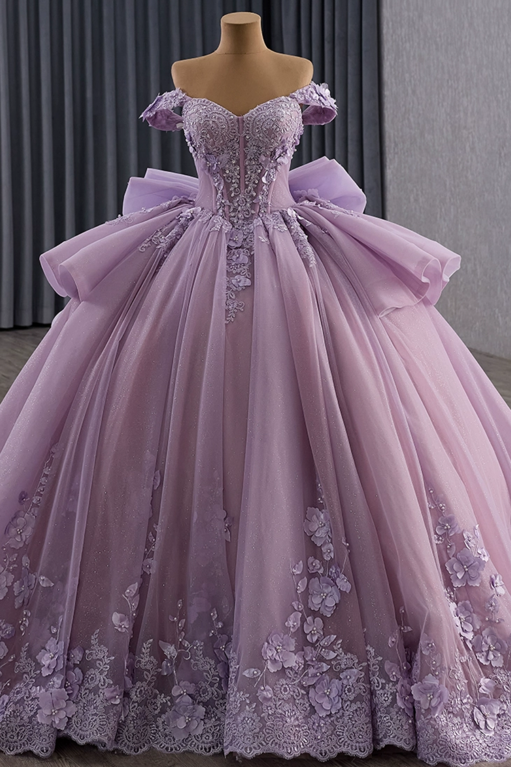 Off Shoulder Sleeveless Beaded 3D Flower Appliques Ruffles Bow Knot Quinceañera Dress YQ1178