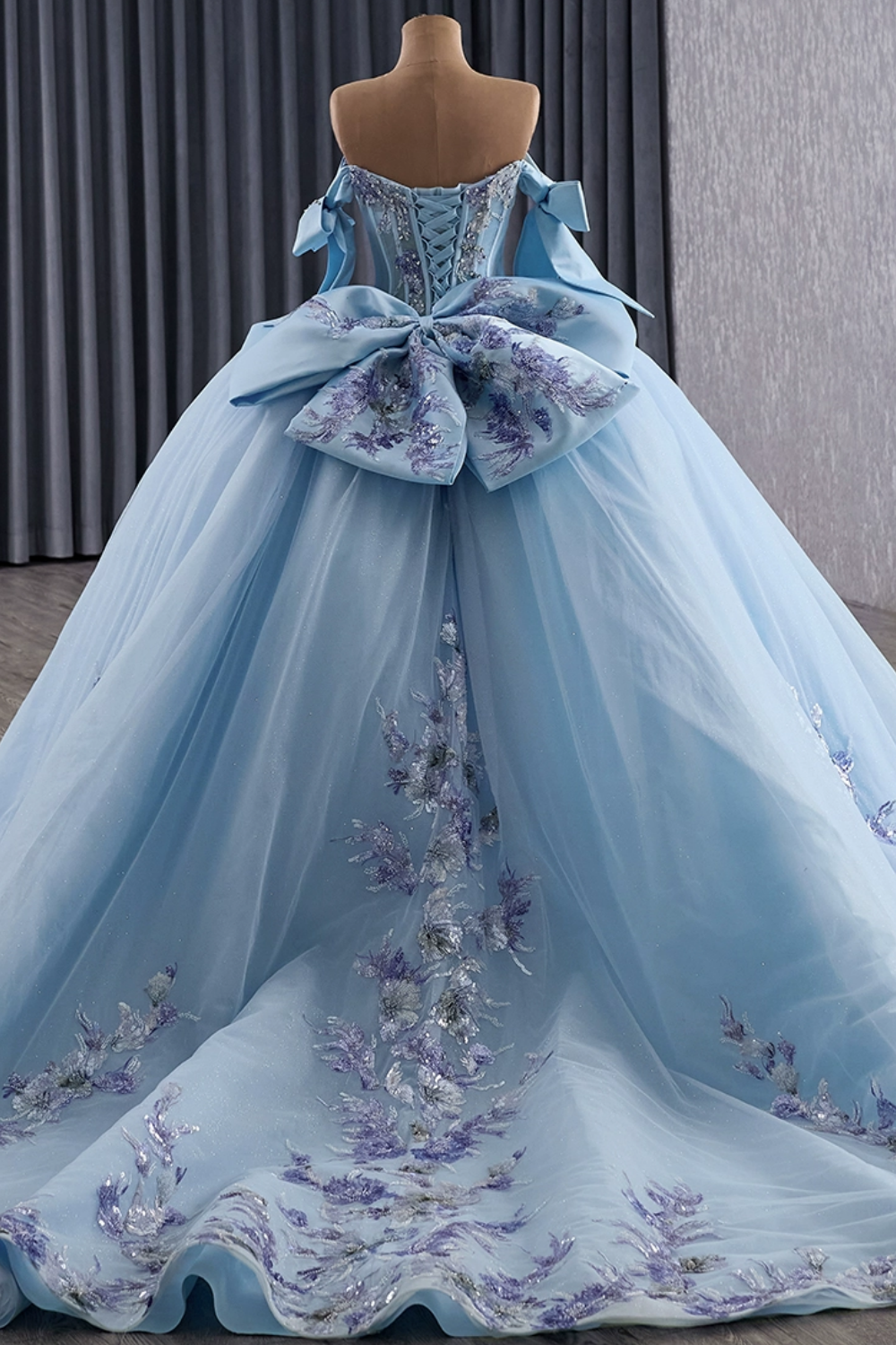 Off Shoulder Sleeveless Beaded Sequins Appliques Bow Knot Blue Quinceañera Dress YQ1185