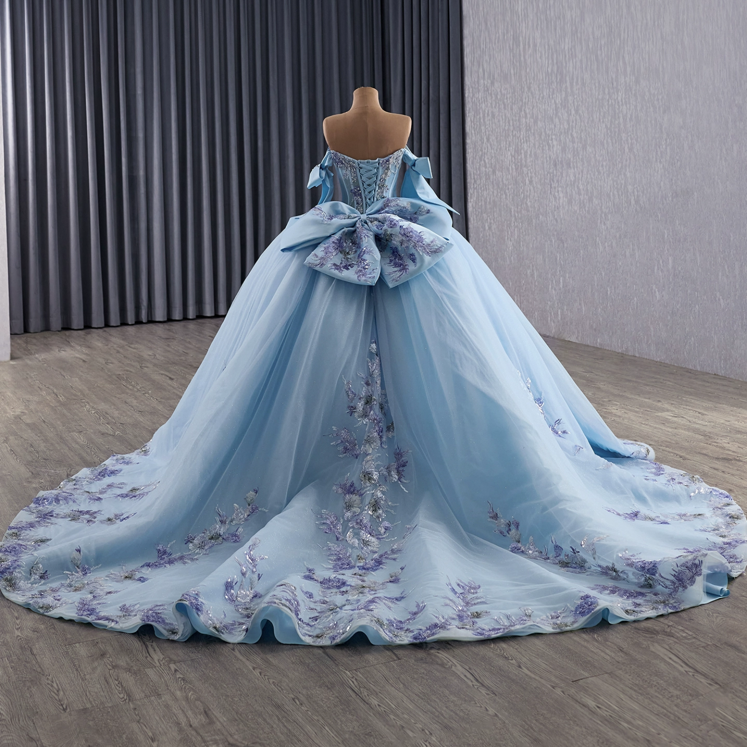 Off Shoulder Sleeveless Beaded Sequins Appliques Bow Knot Blue Quinceañera Dress YQ1185